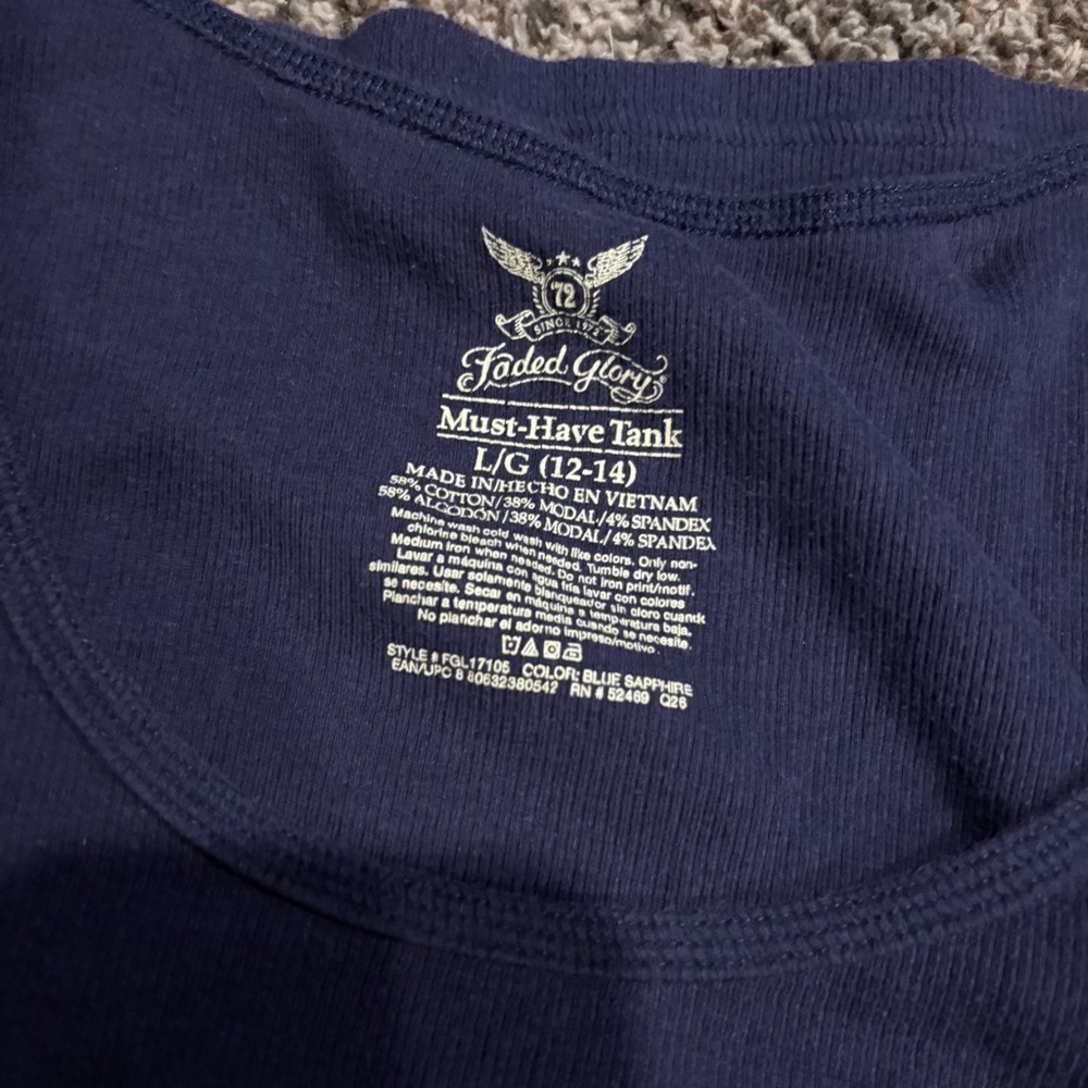 Bundle of Women's Assorted Tank Tops - Picture 7 of 7